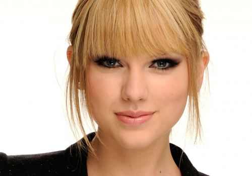 Taylor Swift Gorgeous Widescreen Wallpaper